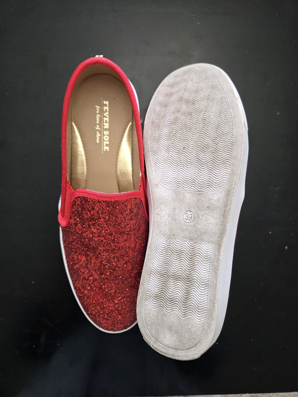 Red Glitter Slip-On Women's Sneakers - Picture 4 of 5